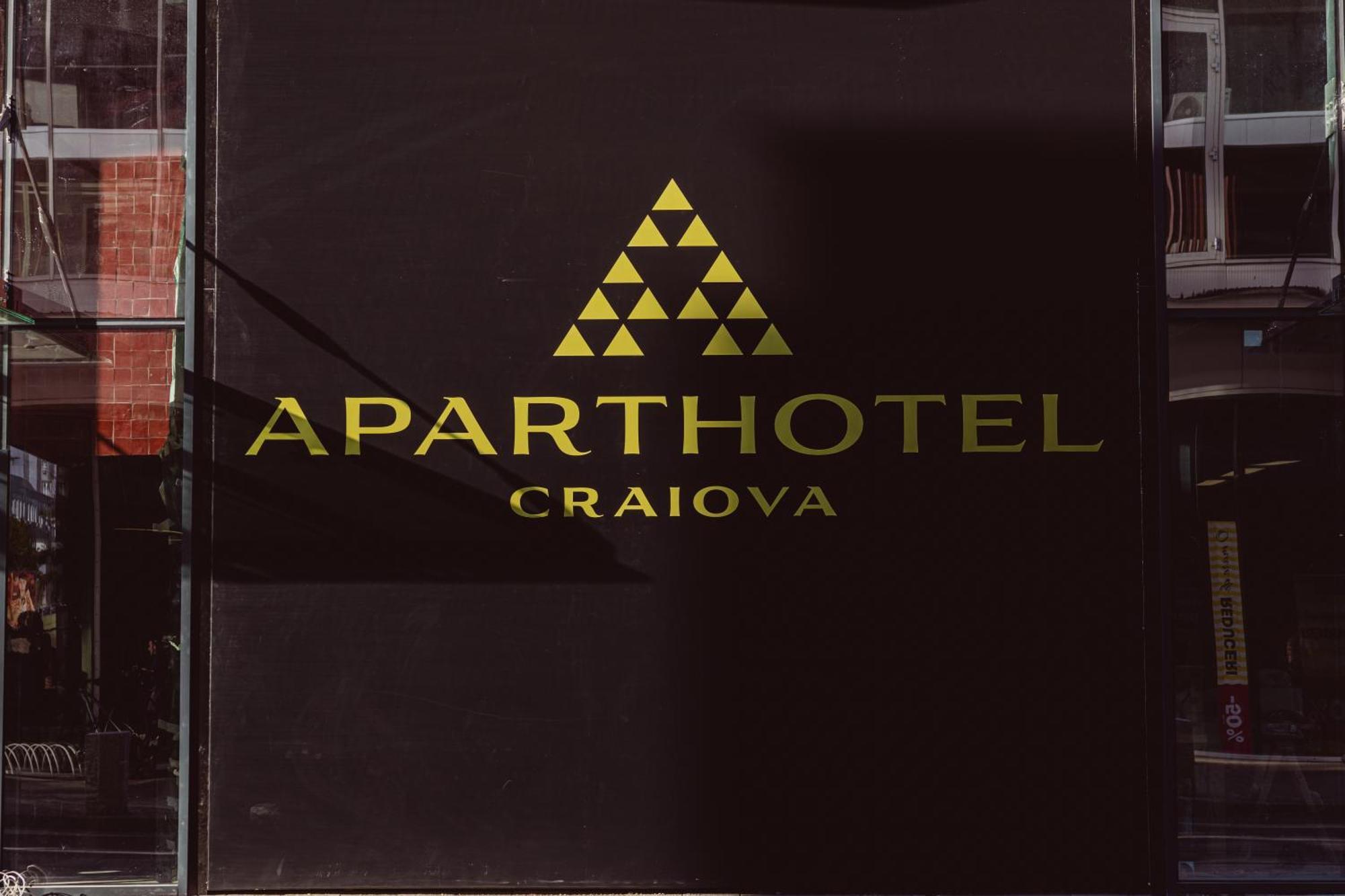 Aparthotel קריובה מראה חיצוני תמונה