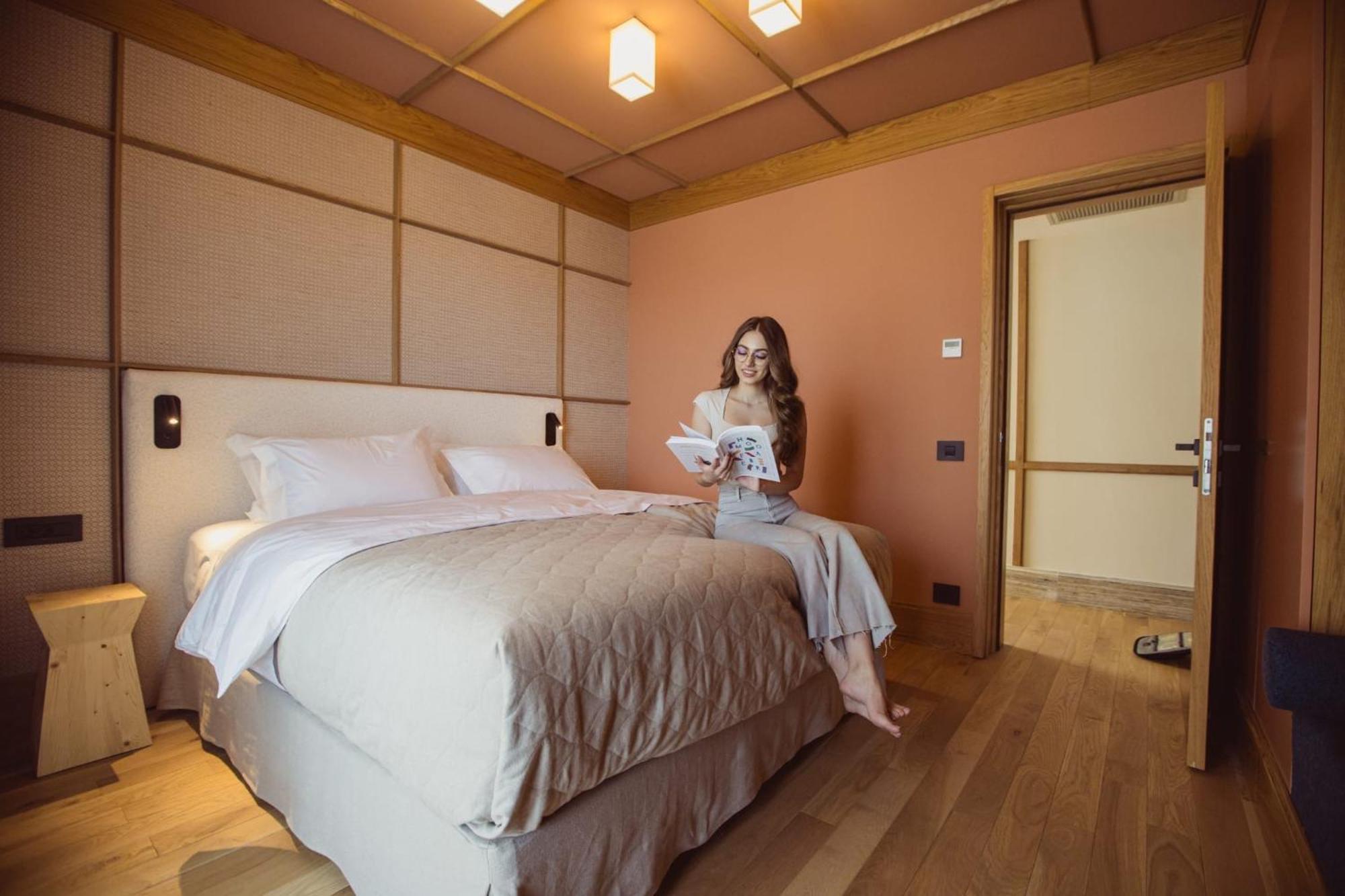 Aparthotel קריובה מראה חיצוני תמונה